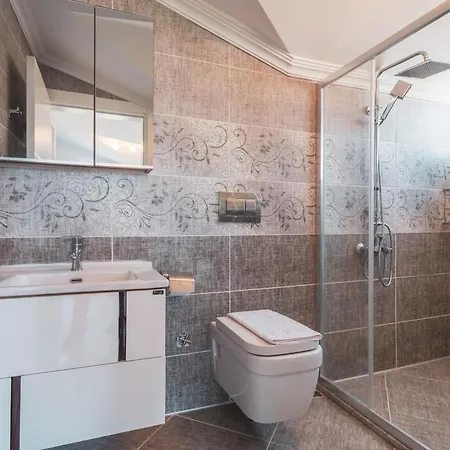 Celebrity E Вилла *