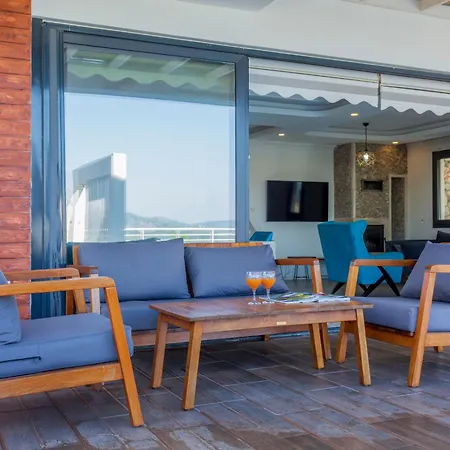 Celebrity E Вилла